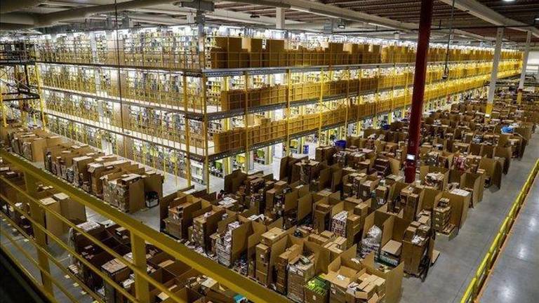 Amazon estudia Castellón como opción para su nueva megasede de distribución