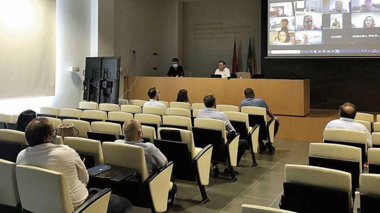 Asebec recaba apoyos para crear un gran pabellón tecnológico en Cevisama 2022