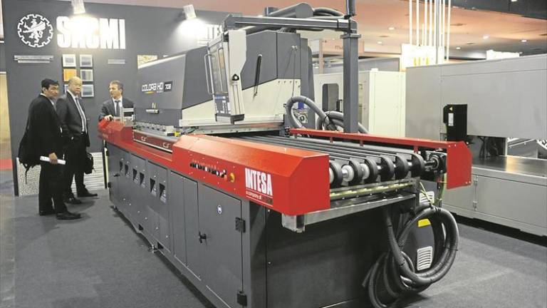 El cierre de Argelia al azulejo abre un 'filón' a la maquinaria