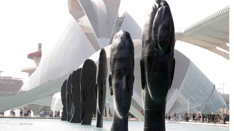 Un nuevo 'lago' de esculturas en la Ciudad de las Artes de València