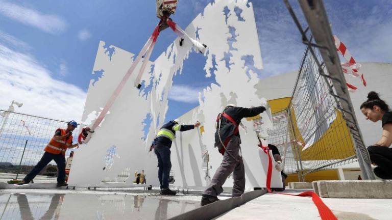 La familia Genovés fusiona talentos con Niemeyer en un muestra colectiva