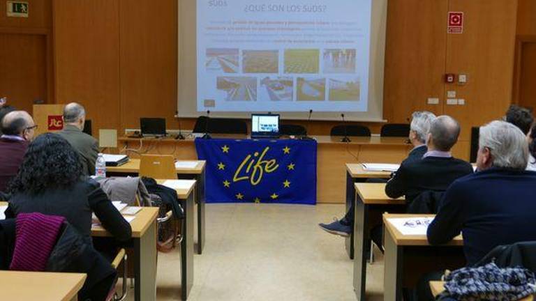 Los sistemas de drenaje sostenible, en el foco del debate