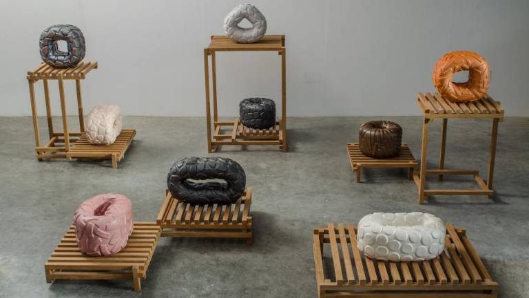 Nueva exposición cerámica de Ángel Garraza en la Galería Espai Nivi Collblanc de Culla
