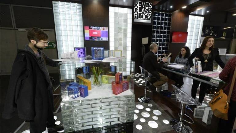 Seves glassblock abre mercado en Cevisama