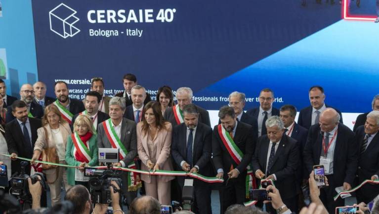 Cersaie 2024 y la formación en cerámica XXL, entre las 5 noticias más leídas de la semana