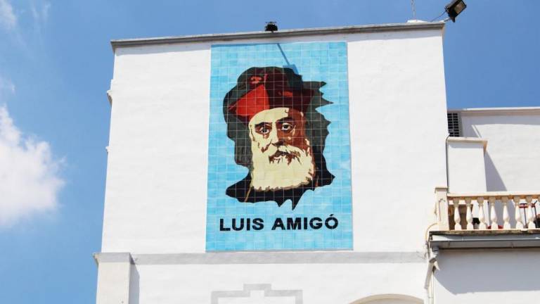 Un mural cerámico de altura 'made in Artelux'