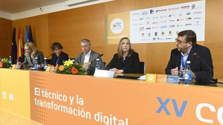 El azulejo necesita invertir en digitalización para no perder empleo y competitividad