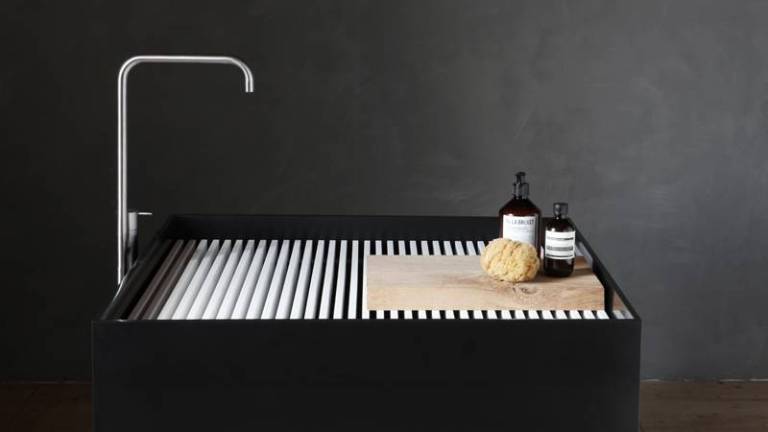 Hi-Macs vuelve a inspirar las colecciones de baño de NotOnlyWhite
