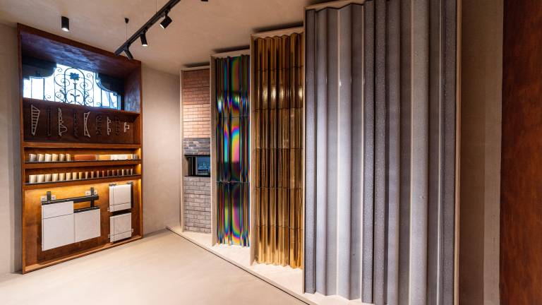 Gresmanc Group inaugura su nuevo showroom en España