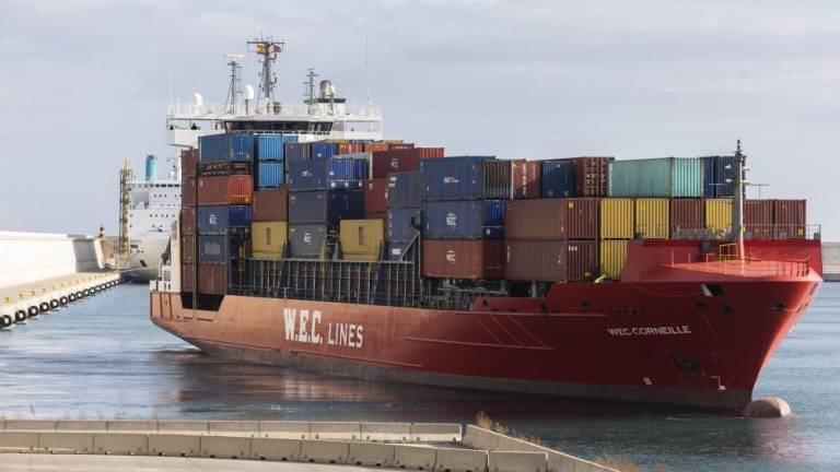 Denuncian el «escenario lento, incierto y caótico» del transporte marítimo