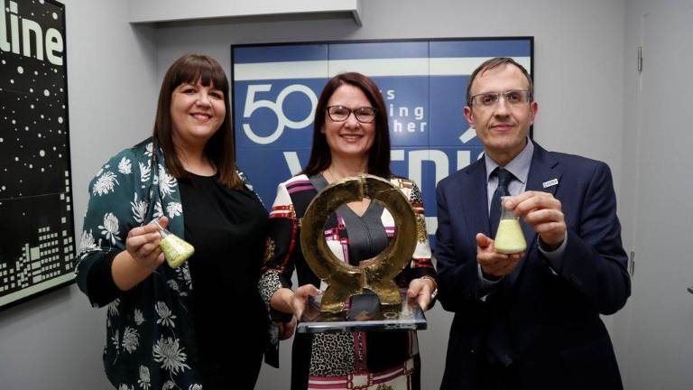Vernís logra el Alfa con sus baldosas luminiscentes 'Lummix'