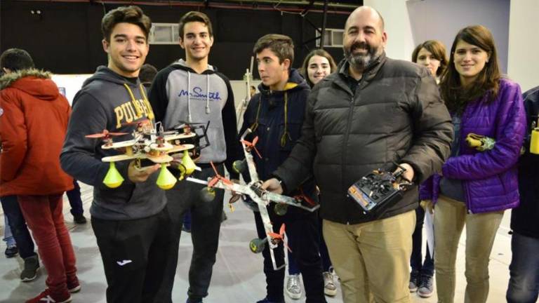 Cerámica, energía, salud y deporte centran Destaca 2016