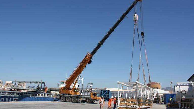 El puerto de Castellón incorpora una grúa más para graneles