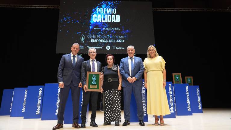 Grúas Tomás recibe el premio a la Calidad en su 50º aniversario