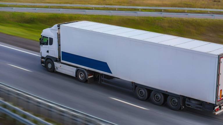 España eleva a 44 toneladas la masa máxima permitida para el transporte de mercancías por carretera