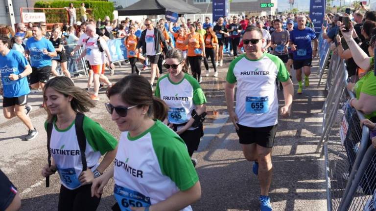 Galería de fotos | Compañías y entidades del sector cerámico, en la Carrera de las Empresas de Castellón