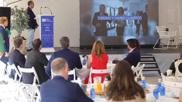 La industria avisa: «Sin redes eficientes, la descarbonización colapsa»
