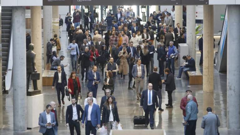 Los grandes formatos, centro de atención en el pabellón tecnológico de Cevisama 2022