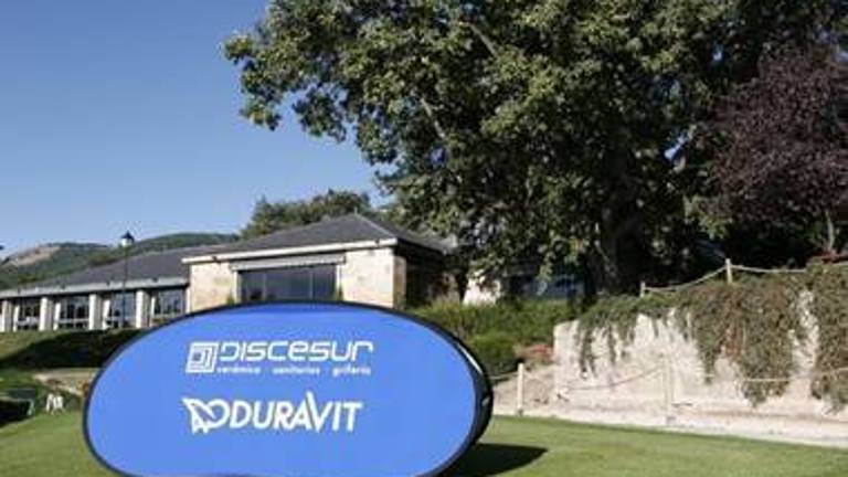 Éxito del noveno Torneo de Golf Discesur-Duravit