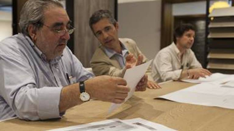 Souto de Moura y Nuno Brandão visitan las instalaciones de Porcelanosa