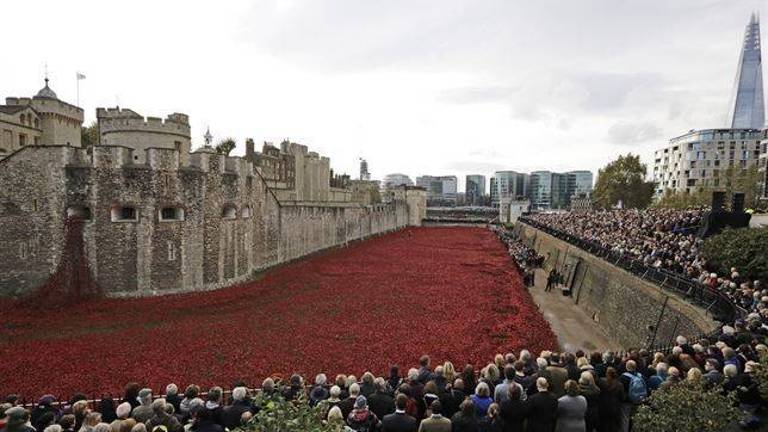 Amapolas de cerámica para recordar la Gran Guerra