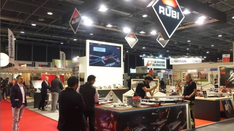 Rubi presenta en Batimat la ampliación de la gama Slab System y la nueva tenaza Delta