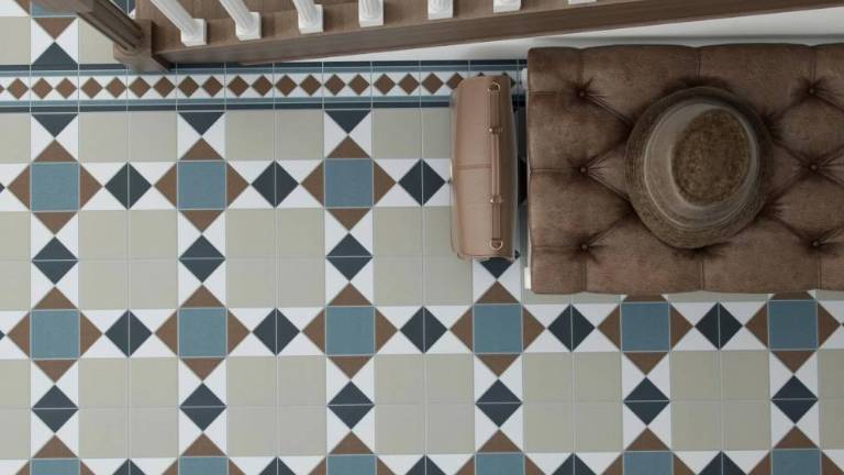 'House of Vanity', la decoración geométrica de Peronda