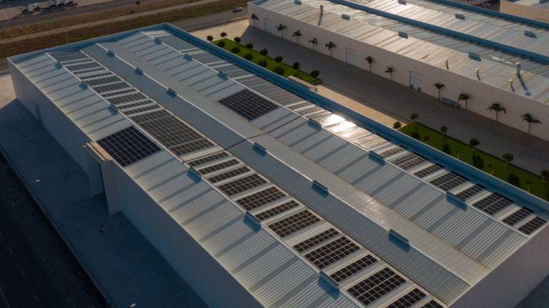 El autoconsumo solar permitirá reducir la factura energética del azulejo un 20%