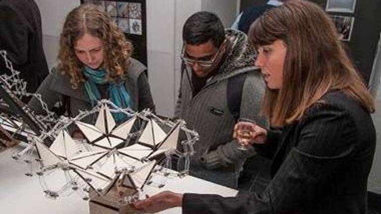 La Escuela de Liverpool explora usos innovadores de la cerámica