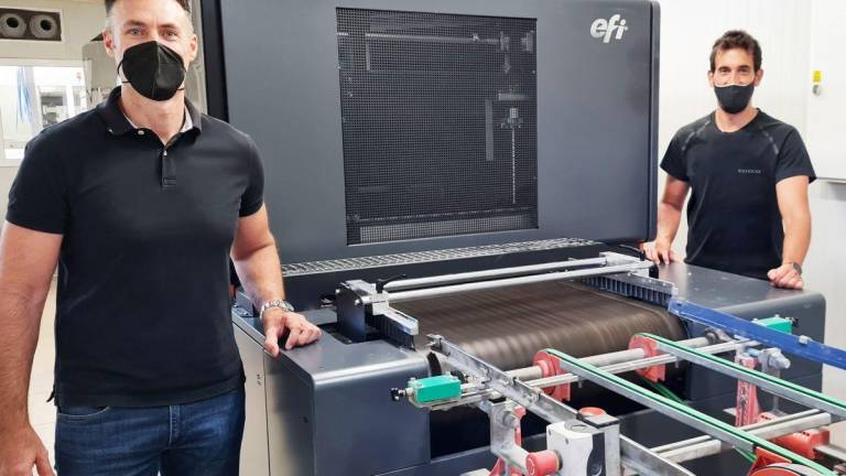 Baldocer incorpora dos impresoras Hybrid de EFI Cretaprint