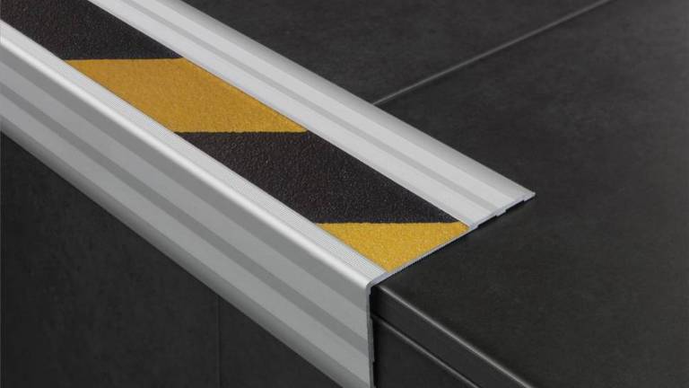 Emac marca estilo en perfilería y decoración