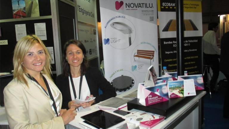 Novatilu presenta en Construmat su equipamiento urbano para 'smart cities'