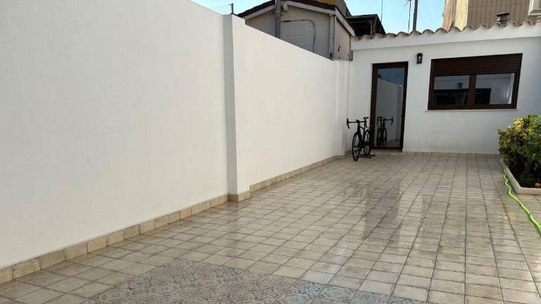 Cómo evitar goteras y humedades por filtraciones en terrazas y balcones de pavimento porcelánico