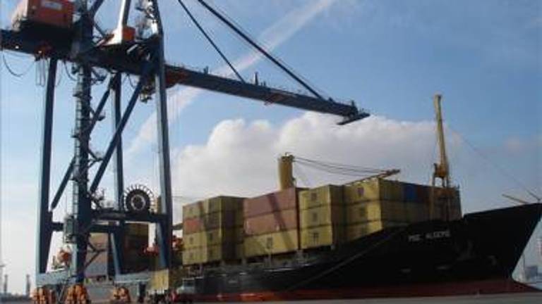 El Puerto de Castellón da a conocer sus servicios al azulejo de l'Alcora