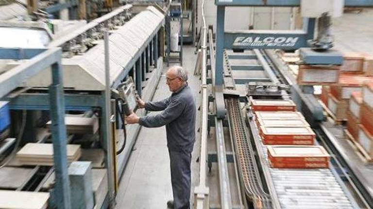 La plantilla de las azulejeras estrena año cobrando un 1,9% más