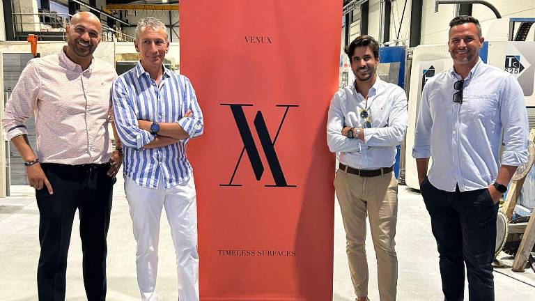 Venux materializa una colaboración internacional con un evento de presentación de sus novedades