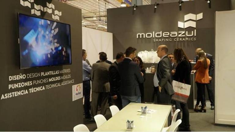 Molde Azul proyecta sus nuevos relieves y texturas en Cevisama