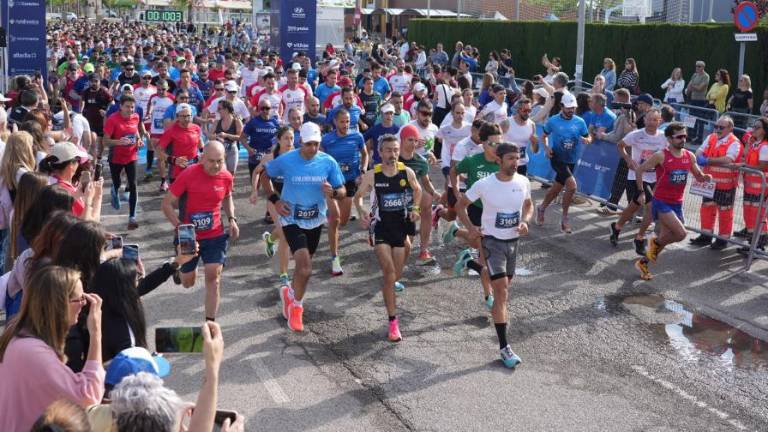 Galería de fotos | Compañías y entidades del sector cerámico, en la Carrera de las Empresas de Castellón
