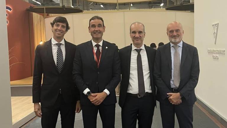 Las esmalteras españolas e italianas comparten incertidumbre ante la complejidad del mercado
