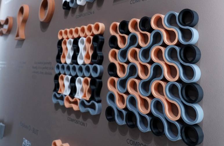 De piscinas a celosías: la cerámica extrusionada de Gresmanc Group en Cersaie