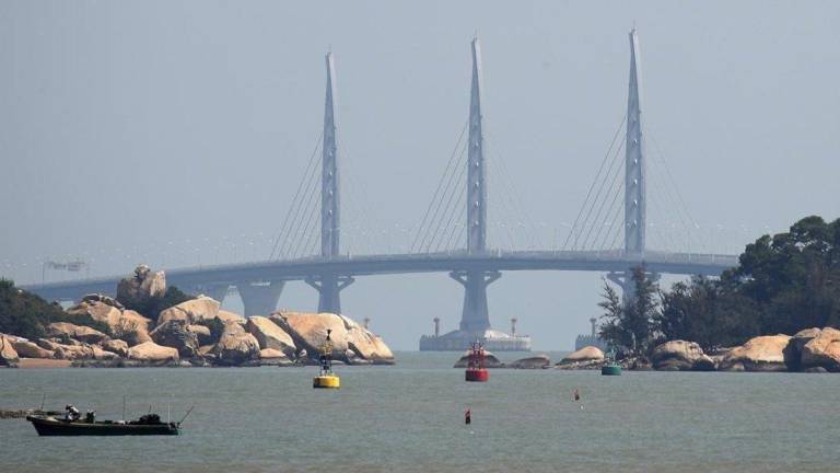 China inaugura el puente marino más largo del mundo
