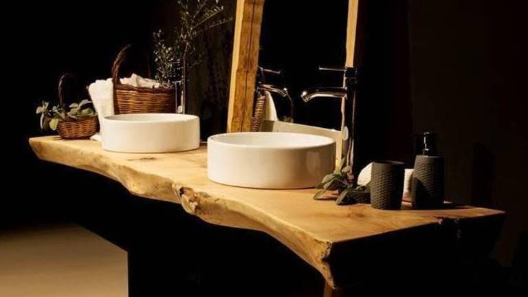 Las encimeras de baño de madera maciza, última tendencia en boga