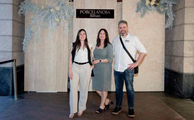 Galería de fotos | Gastronomía, diseño y Anne Igartiburu: así fue la inauguración de la nueva tienda de Porcelanosa en Bilbao