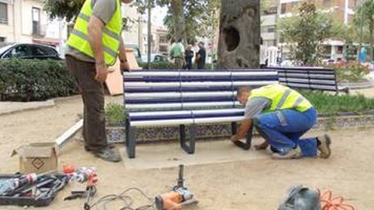 Vila-real, un escaparate del mobiliario urbano cerámico