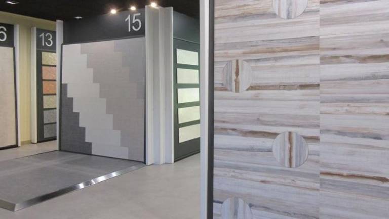 Esmaltes se instala en Italia, Egipto y Turquía con delegaciones propias