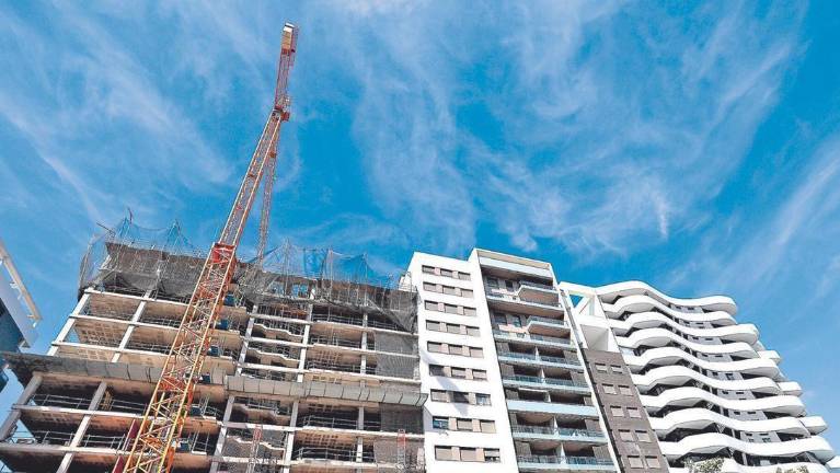Imagen de la construcción de un edificio.