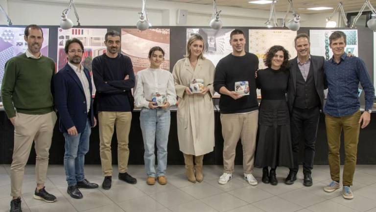La Cátedra Cerámica de Barcelona promueve el uso de la cerámica para la captación de energía solar