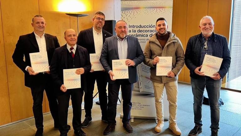ATC recoge en un manual todas las novedades sobre la tecnología de decoración digital cerámica