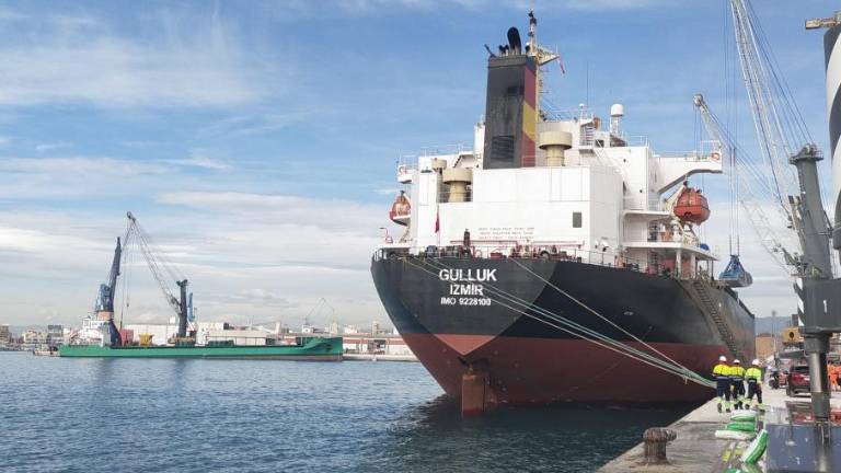 Cara y cruz para el puerto de Castellón