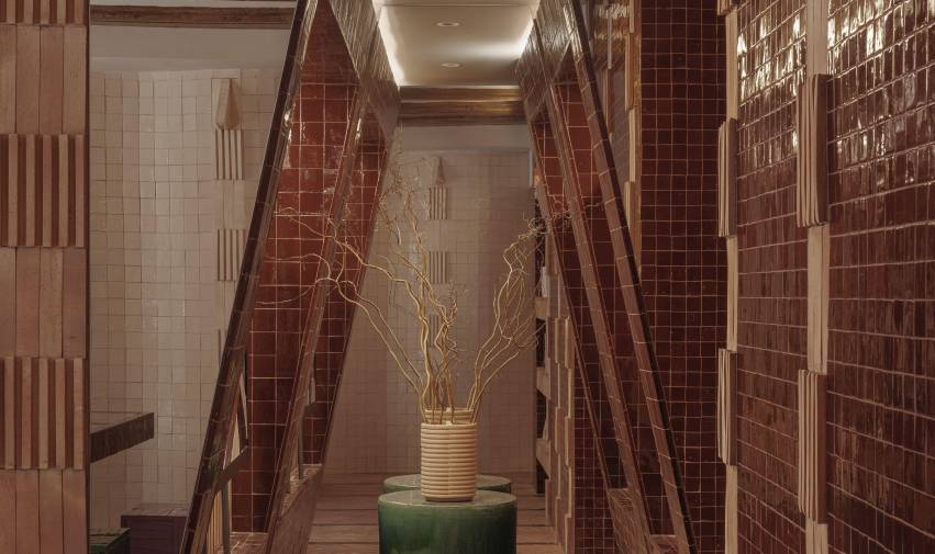 The Gallery by Maora Ceramic: un espacio donde la cerámica se convierte en arquitectura en Valencia